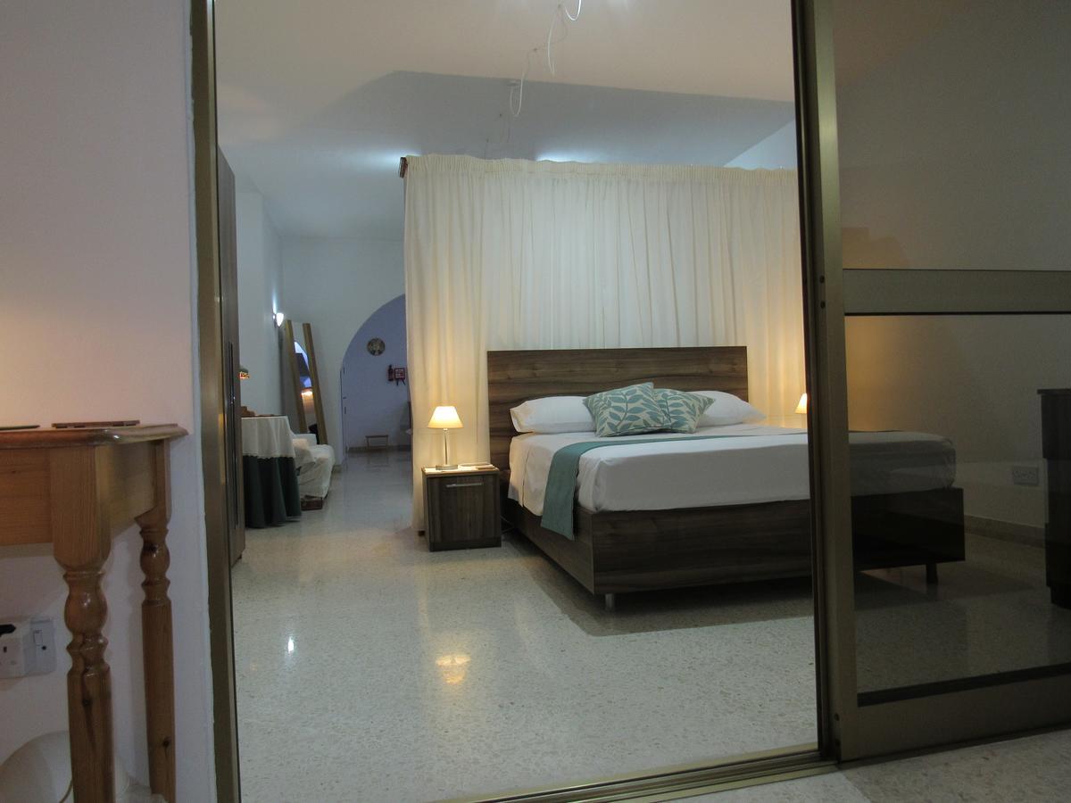 Central Studio Apartment Santa Vennera Exterior photo